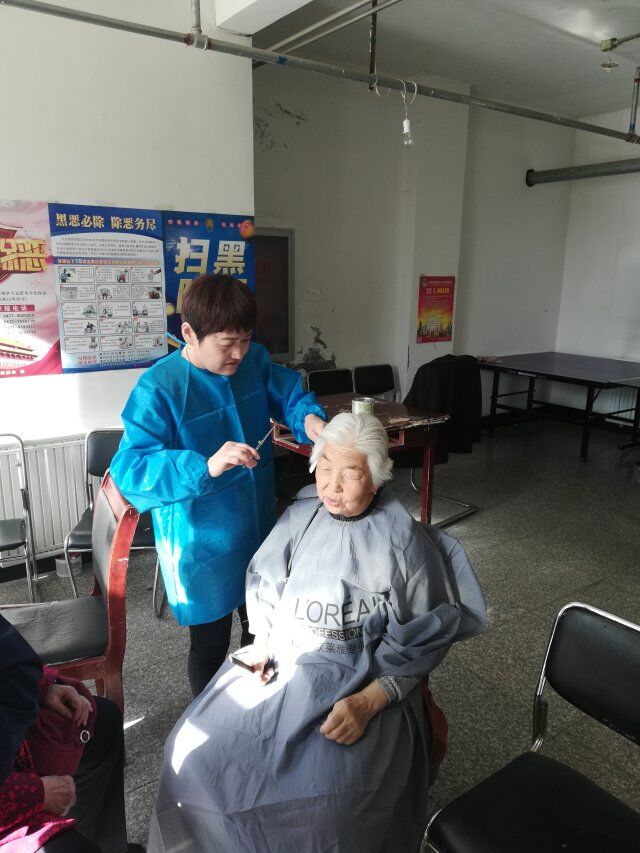 义剪活动.jpg